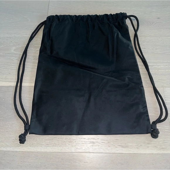 lululemon Seawheeze 2018 Black nylon Drawstring back pack Bag - Picture 5 of 7